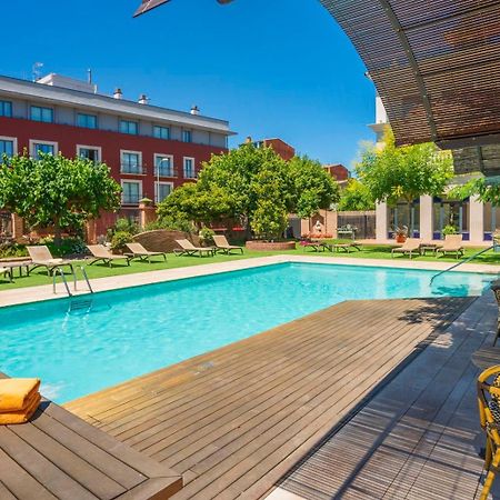Apartaments Suites Sant Jordi Montbrio del Camp Ngoại thất bức ảnh