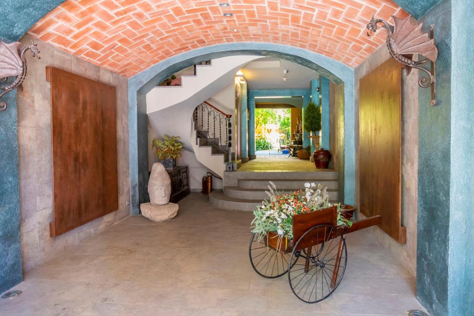 Apartaments Suites Sant Jordi Montbrio del Camp Ngoại thất bức ảnh