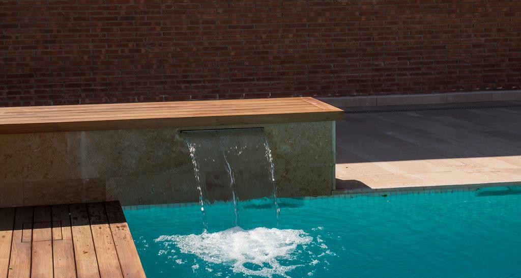 Apartaments Suites Sant Jordi Montbrio del Camp Ngoại thất bức ảnh