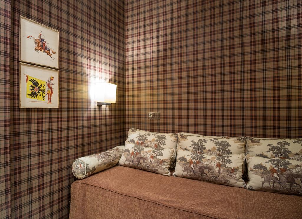 Apartaments Suites Sant Jordi Montbrio del Camp Ngoại thất bức ảnh