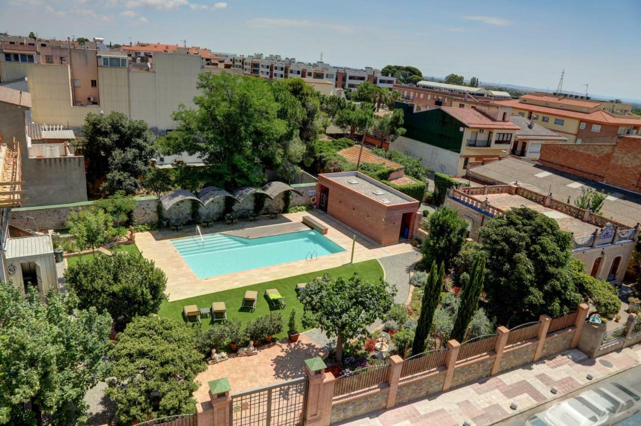 Apartaments Suites Sant Jordi Montbrio del Camp Ngoại thất bức ảnh
